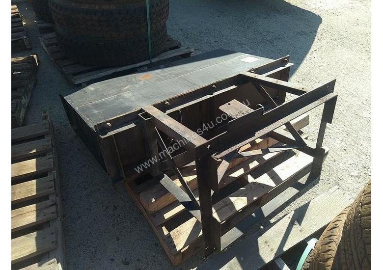 caption Custom oil Tank ON Stand