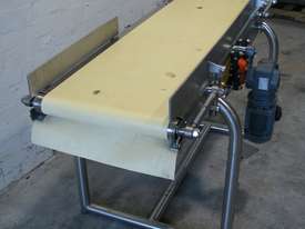 Stainless Steel Motorised Belt Conveyor - 1.45m long - picture2' - Click to enlarge