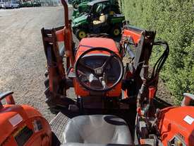 Kubota M6040 60hp MFWD Tractor - picture2' - Click to enlarge