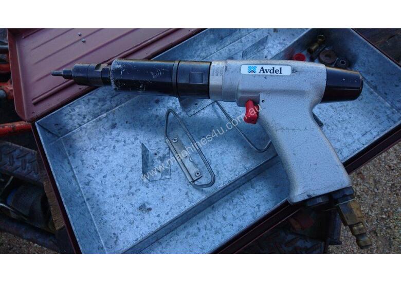 Used avdel 7557 Air Rivet Gun in PRESTON, VIC