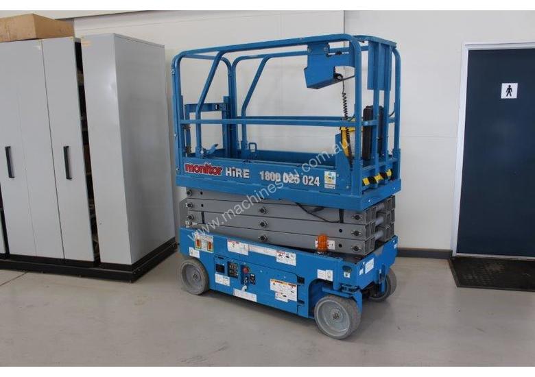 caption Scissor Lift - 19' (7.79m) Narrow Electric