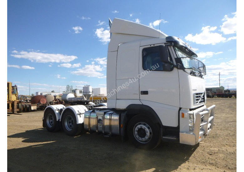 caption Volvo FH12 Primemover Truck