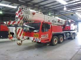 2011 Zoomlion QY50V 50T Truck Mount Mobile Slewing Crane (CC012) - picture0' - Click to enlarge