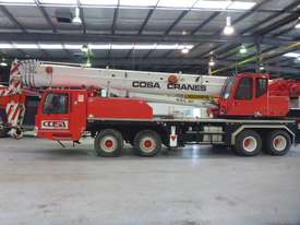 2011 Zoomlion QY50V 50T Truck Mount Mobile Slewing Crane (CC012) - picture0' - Click to enlarge