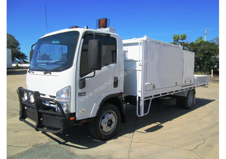 caption Isuzu NQR450 Tray Truck