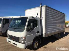 2006 Mitsubishi Canter 7/800 - picture2' - Click to enlarge