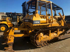 Komatsu D65E-8 Std Tracked-Dozer Dozer - picture0' - Click to enlarge