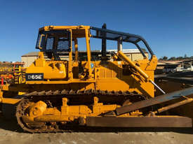 Komatsu D65E-8 Std Tracked-Dozer Dozer - picture1' - Click to enlarge