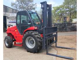 3T Manitou 4WD (3.7m Lift) All Terrain, Side-shift Diesel M30-4 Forklift - picture1' - Click to enlarge