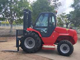 3T Manitou 4WD (3.7m Lift) All Terrain, Side-shift Diesel M30-4 Forklift - picture2' - Click to enlarge