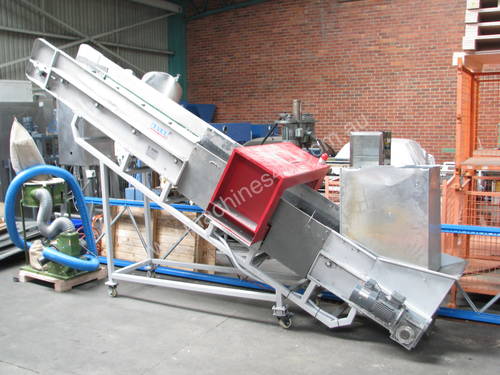 Large Incline Conveyor with Metal Detector - 5m