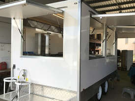 Maxi Food Trailer - Turnkey, Ready To Go - picture2' - Click to enlarge