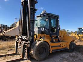 18 Tonne Forklift For Sale! | Low hours, MUST GO! - picture0' - Click to enlarge