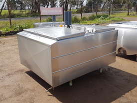 STAINLESS STEEL TANK, MILK VAT 1400 LT - picture0' - Click to enlarge