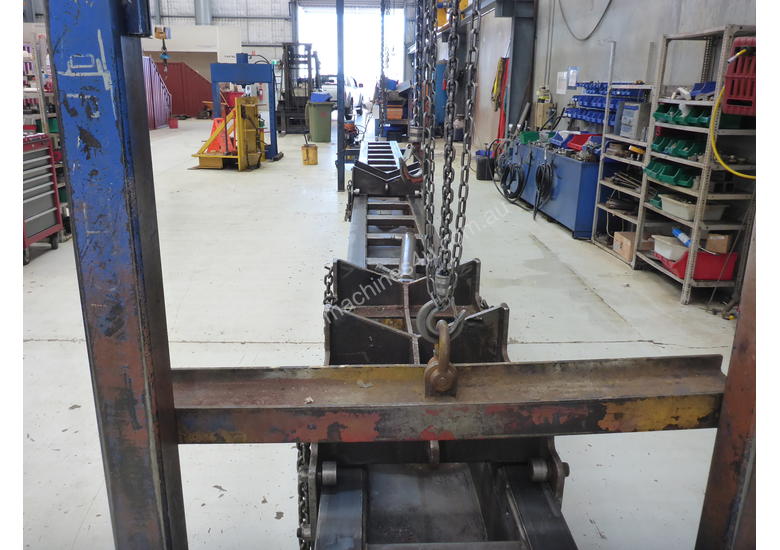 Used custom built Custom Built 8m Hydraulic Cylinder Strip and Assembly