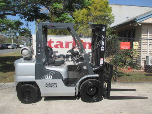 Nissan 3 ton Container Mast Used Forklift  #1501