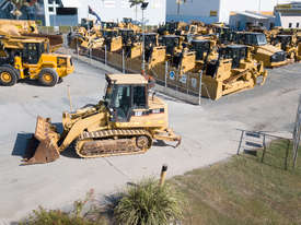Caterpillar 953C Track Loader - picture1' - Click to enlarge