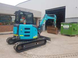 USED AIRMAN AX48U EXCAVATOR WITH FULL A/C CABIN, HITCH AND BUCKETS - picture2' - Click to enlarge