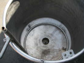 Angled Stainless Steel Tank - 470L - picture1' - Click to enlarge