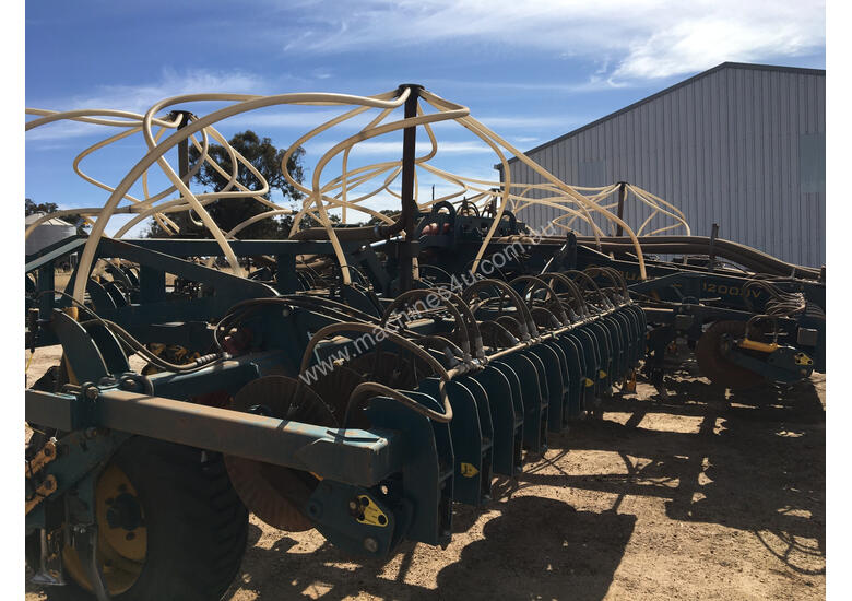 Used 2015 Equalizer Equalizer 12000V300 Seeder Bar Seeding Planting