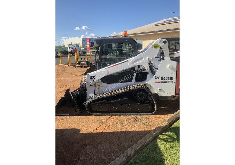 caption T590 Bobccat Track Loader