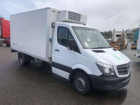 Mercedes Benz Sprinter Refrigerated Truck - picture0' - Click to enlarge