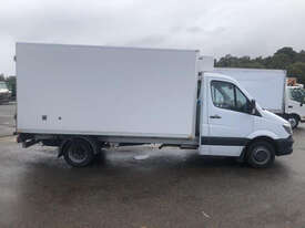 Mercedes Benz Sprinter Refrigerated Truck - picture0' - Click to enlarge