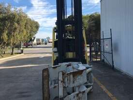 4.0T LPG Counterbalance Forklift - picture1' - Click to enlarge