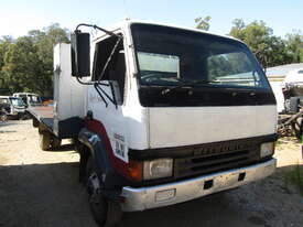 1991 MITSUBISHI FH100 WRECKING STOCK #1820 - picture0' - Click to enlarge