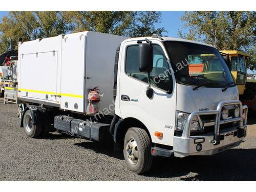 Hino 300 4x2 Service Truck