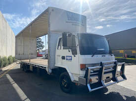 Isuzu FSR550 Curtainsider Truck - picture0' - Click to enlarge