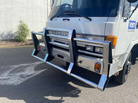 Isuzu FSR550 Curtainsider Truck - picture2' - Click to enlarge