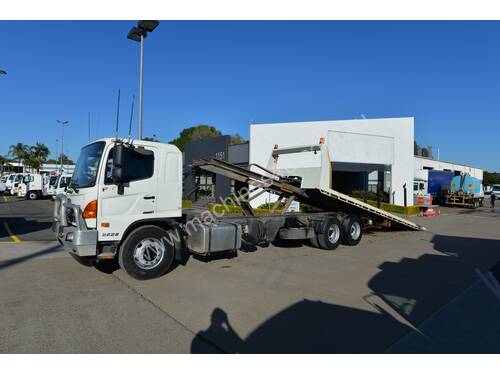 2014 HINO FM 500 - Tilt tray truck - Tray Truck