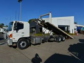 2014 HINO FM 500 - Tilt tray truck - Tray Truck - picture0' - Click to enlarge