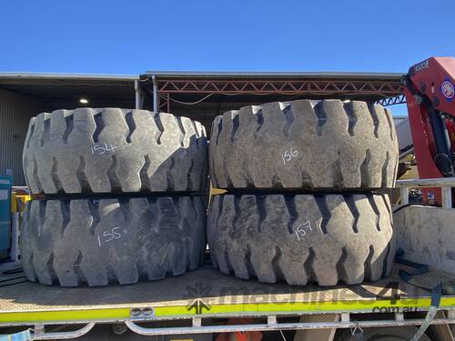 4x Bridgestone 26.5 R25 Tyres
