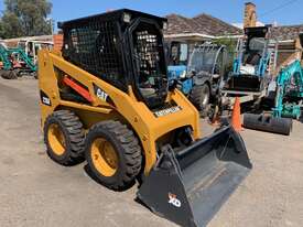 Caterpillar 226B  Skid Steer Loader - picture0' - Click to enlarge