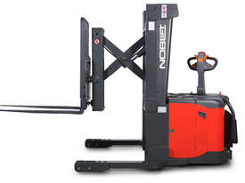 New Noblelift Lithium-Ion Electric Reach Stacker - 1.4T - picture0' - Click to enlarge