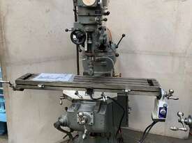 First LC1.5VS Milling Machine with tooling - picture0' - Click to enlarge
