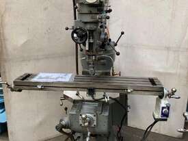 First LC1.5VS Milling Machine with tooling - picture2' - Click to enlarge