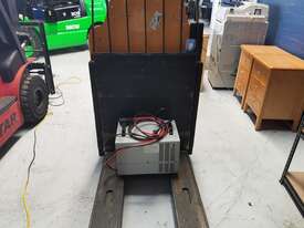 Toyota BT 2.5T Electric Pallet Mover  - picture2' - Click to enlarge