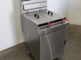 FED RC-400TE Split Pan Fryer - picture0' - Click to enlarge