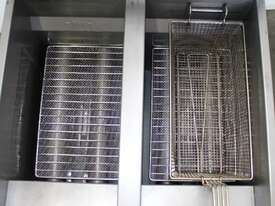 FED RC-400TE Split Pan Fryer - picture1' - Click to enlarge