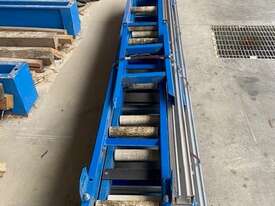 450mm pneumatic upcut saw with roller tables - picture0' - Click to enlarge
