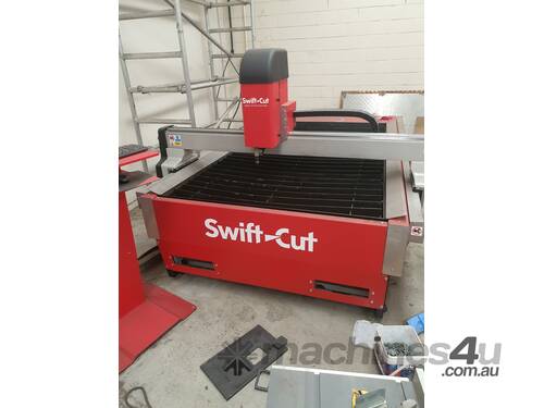 SWIFTCUT 2500WT MK4 CNC PLASMA with Hypertherm Powermax 105 plus Air Dryer and 42 CFM Compressor