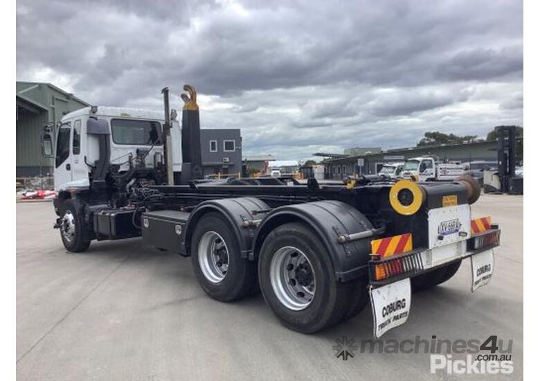 Buy Used Isuzu 2002 Isuzu FVZ Traffic Trailer in , - Listed on Machines4u