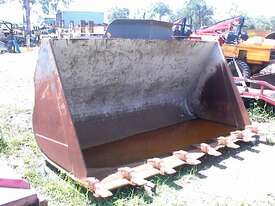 Volvo loader bucket - picture1' - Click to enlarge