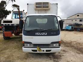 Isuzu NKR200 Medium Refrigerated Pan Tech - picture0' - Click to enlarge