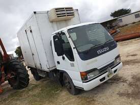 Isuzu NKR200 Medium Refrigerated Pan Tech - picture1' - Click to enlarge