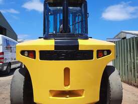 12T Hyster Forklift - picture0' - Click to enlarge