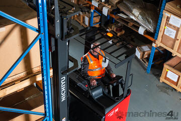   2.0T Electric Sit-on Reach Truck For Sale